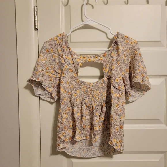 Top - Picture 3 of 3